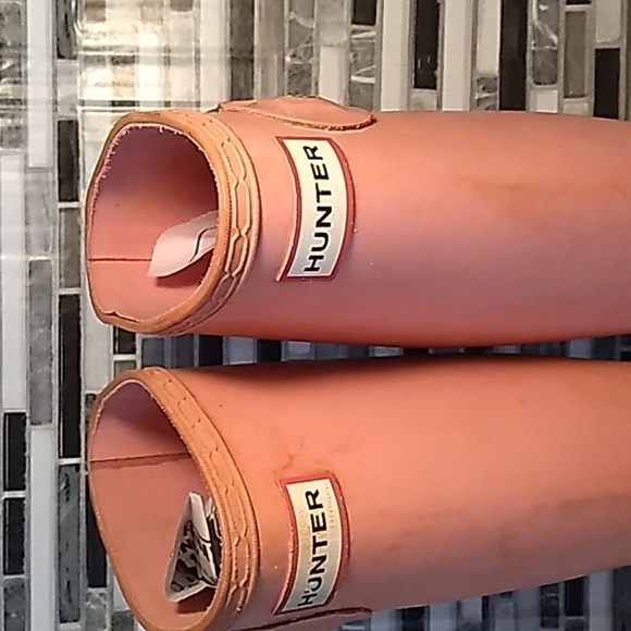 Hunter pink rubber boots sz 5 - Picture 3 of 9